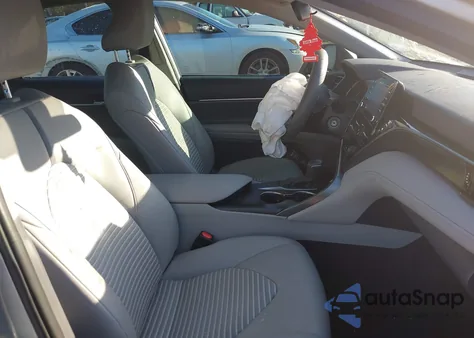 2021 Toyota Camry Se z USA, uszkodzony, nr VIN 4T1G11AK5MU530122